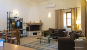 Maisonette House Minos